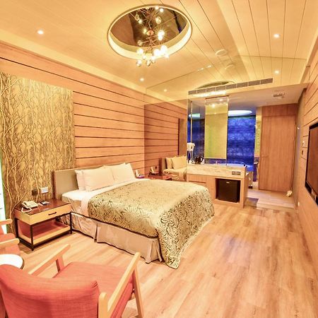 Luv U Motel Гаосюн Экстерьер фото