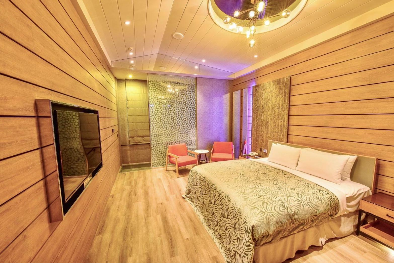 Luv U Motel Гаосюн Экстерьер фото